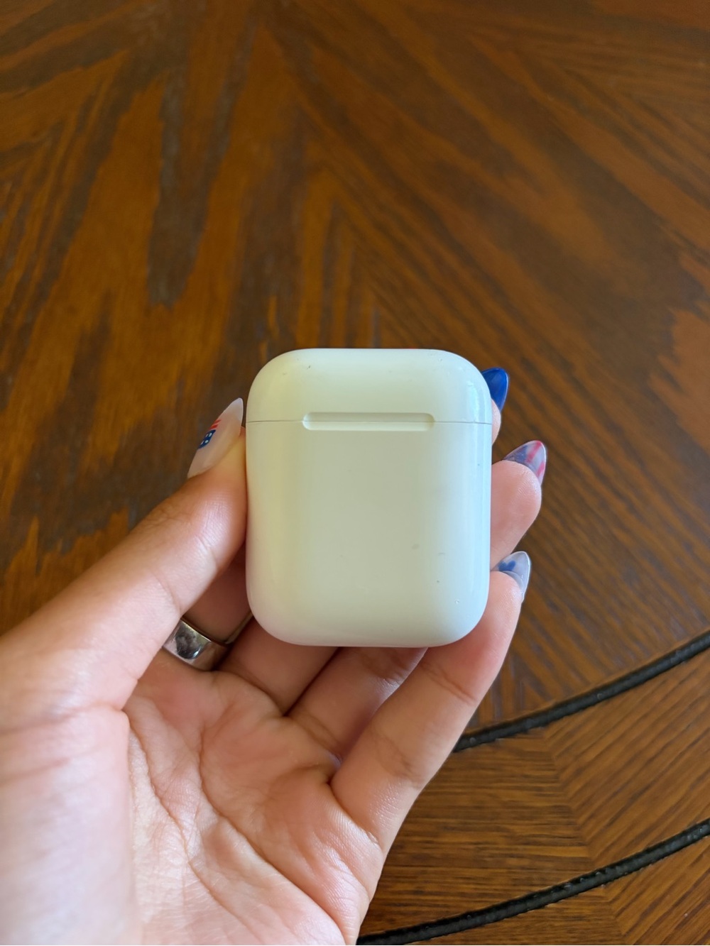 Apple Gen 2 airpods